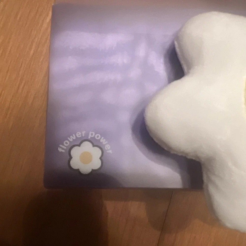 NEW The Creme Shop‎ 3D Teddy Headyband Plushie Spa headband Flower Power Purple